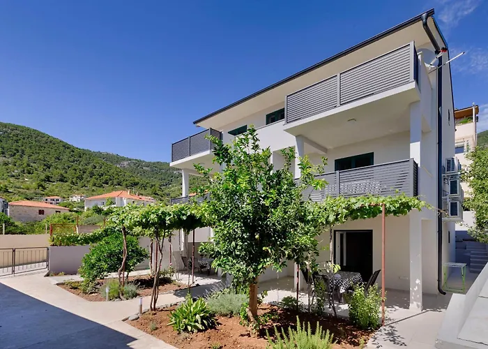 Apartmani Dule Komiza 2