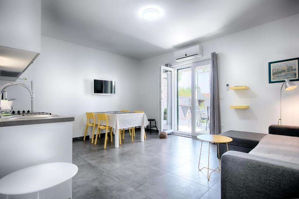 Appartement Dule 2 *